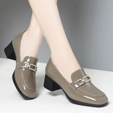 Zapatos de Charol con Tacón Bajo – Estilo Clásico y Elegante by Lunara Boutique